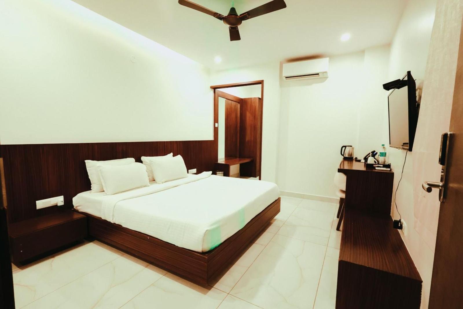 Veerdency Luxury Resort Devanahalli Exteriör bild