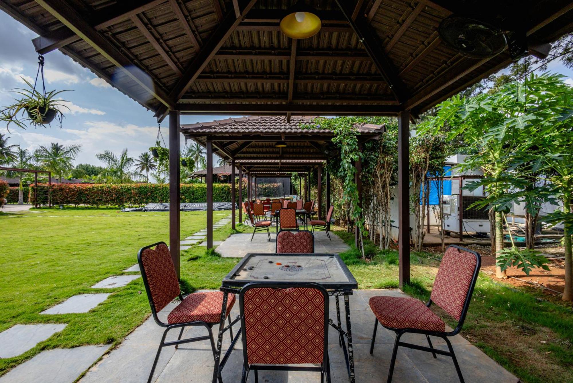 Veerdency Luxury Resort Devanahalli Exteriör bild